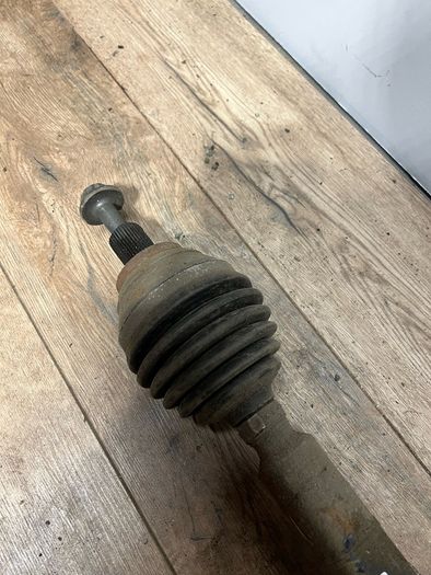 Audi A3 Driveshaft Driver Side Offside Rh 2013 1.6l Diesel Clha 1k0407272qn