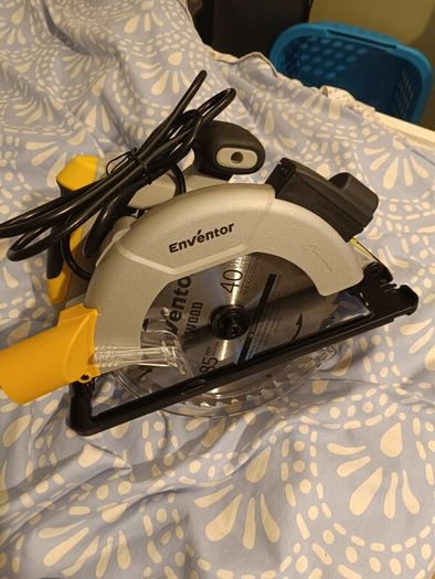 1200 w Circular Saw