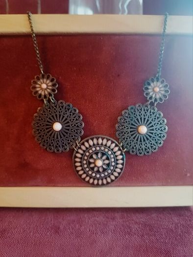 Statement necklace copper and coral