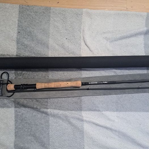 G'Loomis GL3 Fly rod 9'9  #7 line   Fr 1177