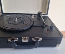 bush turntable LP