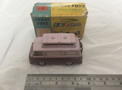 Corgi 420. Ford Thames "Airborne" Caravan