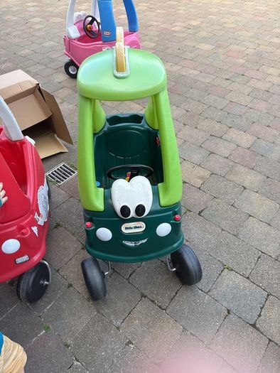 cozy coupe