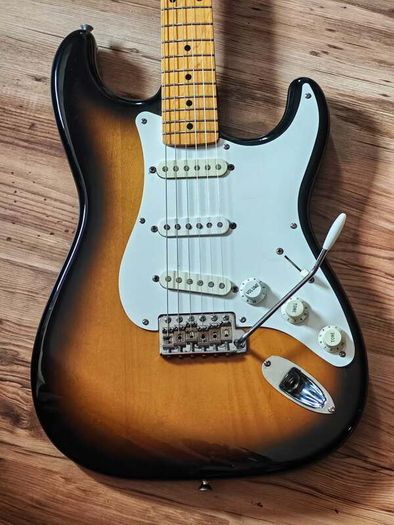 Fender Japan Vintage Series '57 Stratocaster (Delivery available)