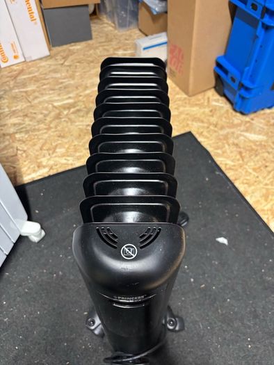 Electric oil heater