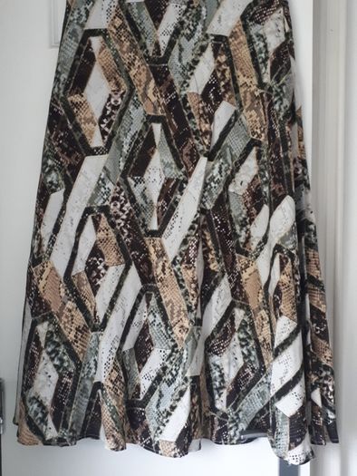 skirt midi