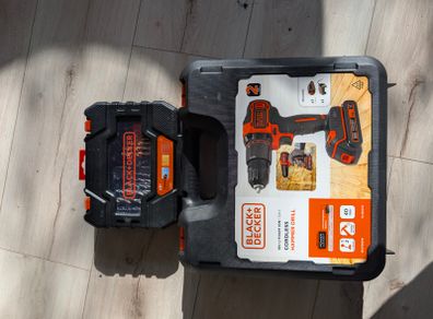 Black + Decker Hammer Drill Set