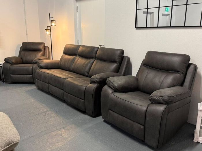 New Sofas -save 500 | Free Delivery