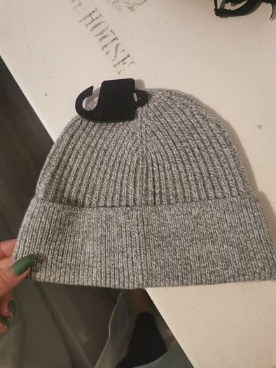 M&S hat