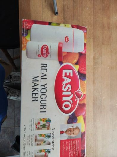 Easiyo Yogurt Maker
