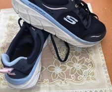 Skechers runners, dark blue