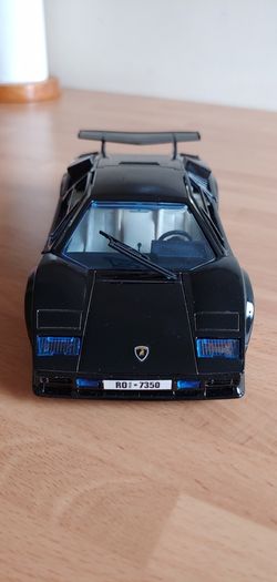 Vintage Majorette Countach 5000 Quattrovalvole 1:24 (4203)