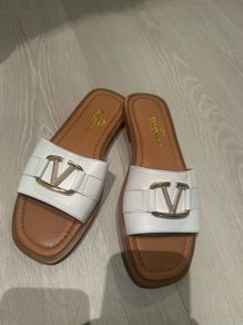 Womens slides