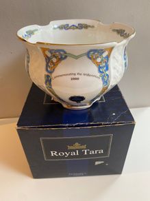 Royal Tara  gorgeous planter rare find commentating the millennium 2000.