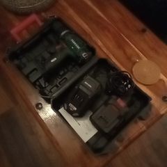 DRILL  20 v + Battery