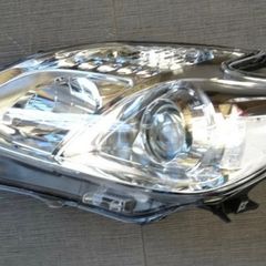Toyota Prius Left headlight 2009-2016