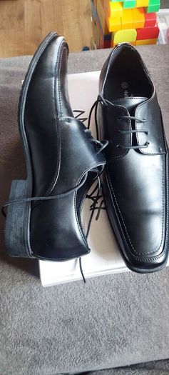 Casual Shoes (Brand New)