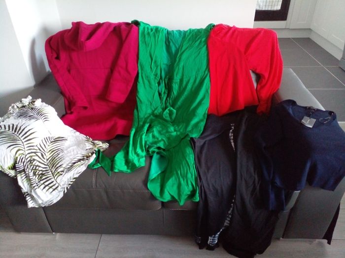 Ladies' clothes mix size 06-10