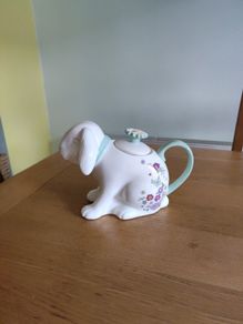 Tea pot bunny