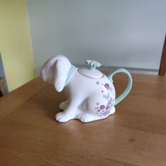 Tea pot bunny