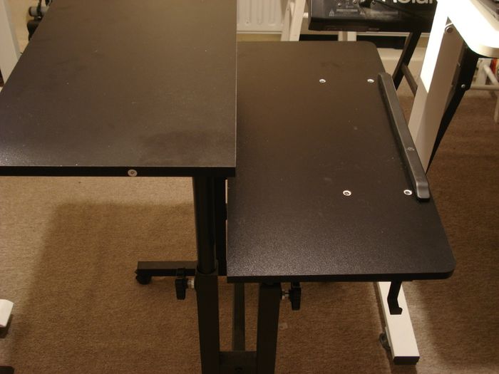 Adjustable height mobile desk - black