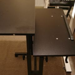Adjustable height mobile desk - black