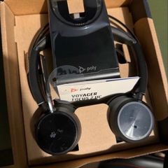 Poly voyager 2 Brand new in box