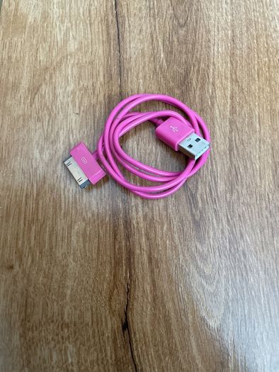 iPod 5 + new faceplate + rockbox + charging cable