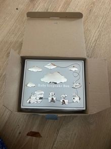 Baby keepsake box