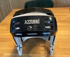 Old style azzuri helmet!..Hurls!..Faceguards!..