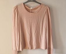 Ladies long sleeve top
