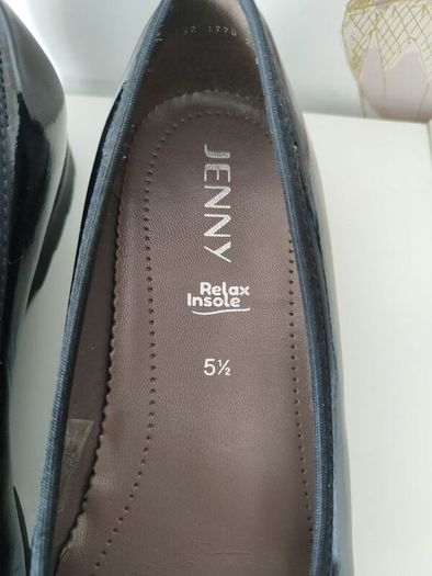 Ladies Patent Shoes  5.5 size