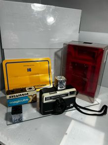 Vintage 1977 Boxed Kodak Instamatic 77 x Camera