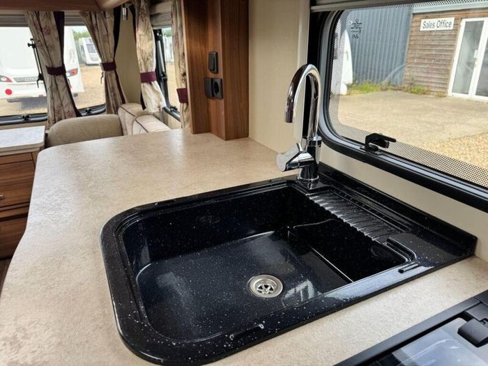 2015 Elddis Affinity 554