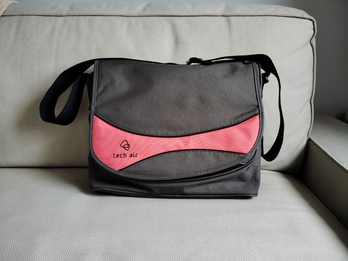 Tech air messenger / laptop bag