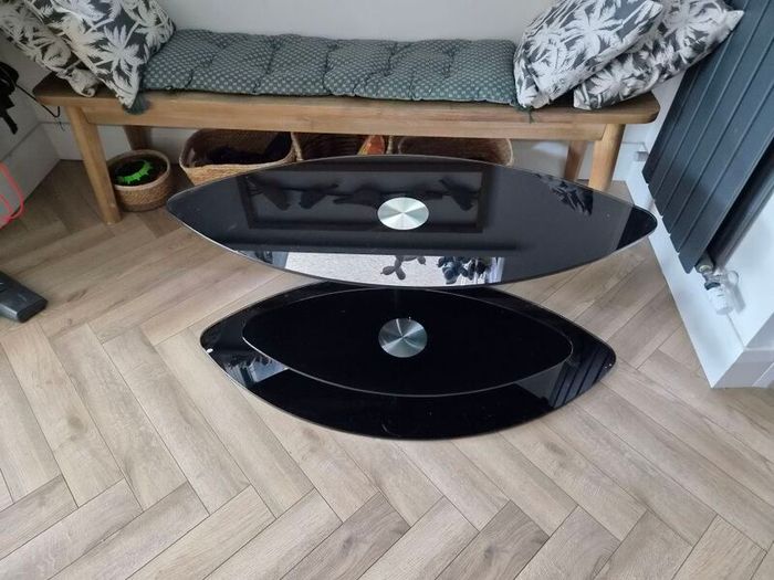 corner tv stand