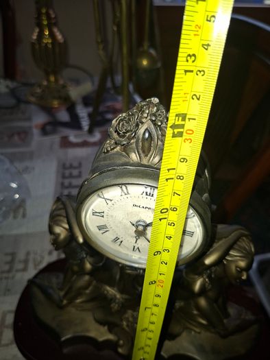Beautiful Art Deco-style mantel clock DiCaprio Collection two elegantly posed female figures, Postage available or Collection