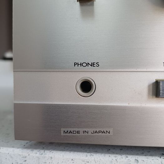 VINTAGE  Hi-Fi from the Japanese Golden era JVC As-5 Stereo integrated Amplifier 1978 aluminum silver faced in Wonderful condition