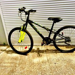 Brand new Apollo Gridlock junior mountain bike