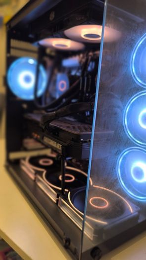 Gaming pc Rtx 3080 , 32gb ram , 12th gen  i7
