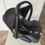 Maxi Cosi Pebble Car seat and Isofix Base Image 5