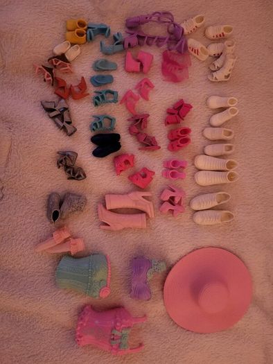 Barbie House, Aeoplane, Cars and accessories