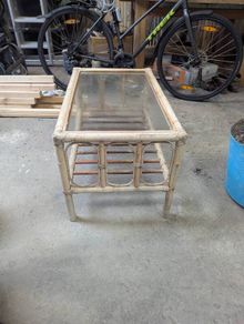 coffee table free to collect