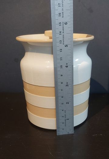 Fabulous RARE Collectable Traditional Cornishware Storage Jar in the Very Rare and Discontinued Gold & White Colourway, TG Green, Restyled by Judith Onions, Circa 1968 to 1975
