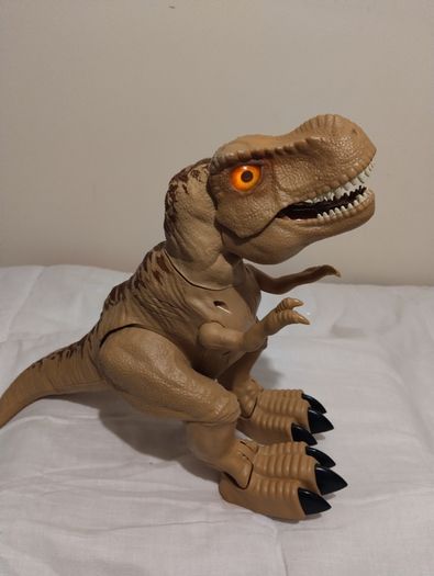 50cms Tyrannosaurus Rex walking, roaring Dinosaur Figure