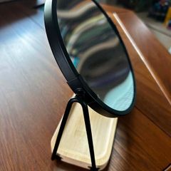Makeup mirror