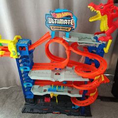 Hot wheels ultimate garage