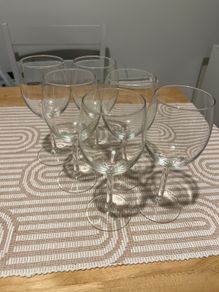 6 wine glasses
