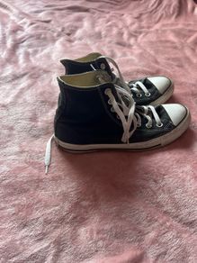 black converse