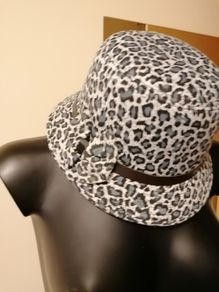 Women's Hats Brand New Grey Leopard Print